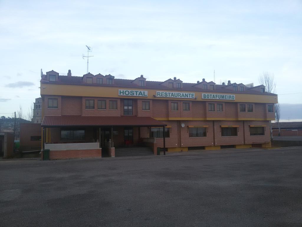 Hostal Botafumeiro Mota del Marqués Eksteriør bilde